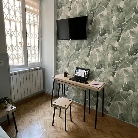 Appartement Cosy - 2 Chambres, Situe En Centre Ville Nice Exterior photo