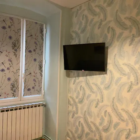 Appartement Cosy - 2 Chambres, Situe En Centre Ville Nice Exterior photo